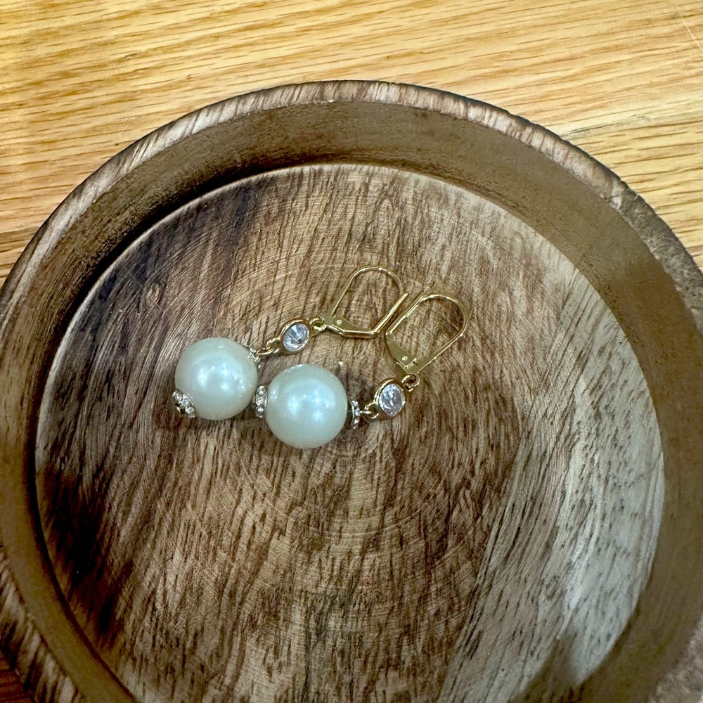 Kate spade pearl dangle earrings